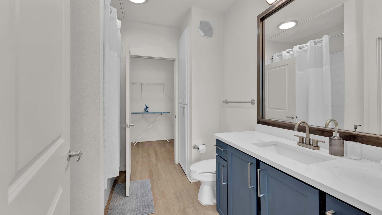 Photo of Bathroom in Deep Ellum