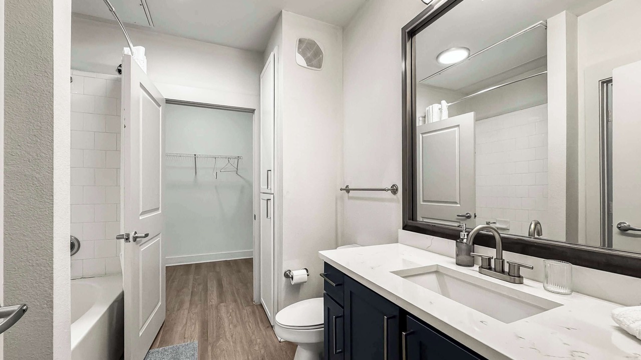 Photo of Bathroom in Deep Ellum