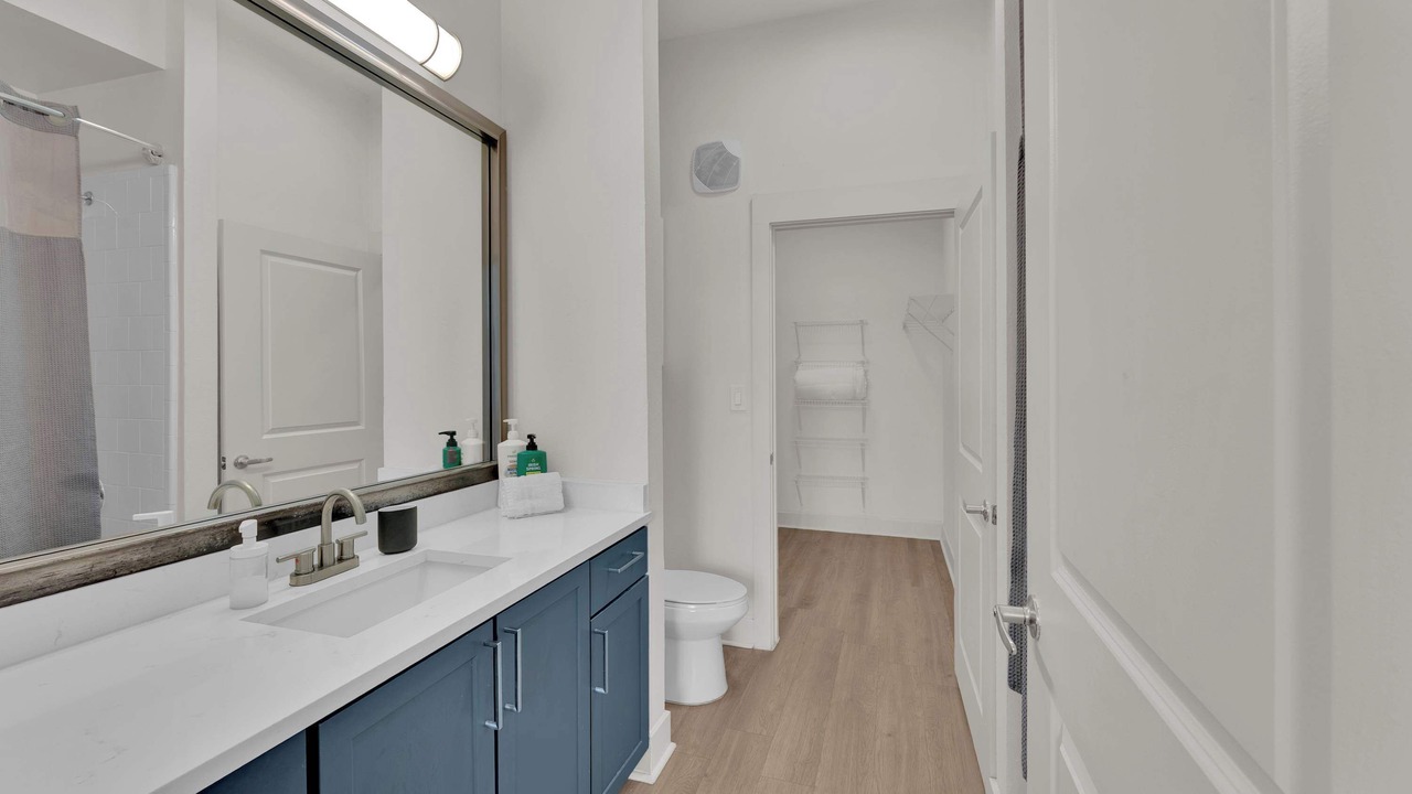 Photo of Bathroom in Deep Ellum