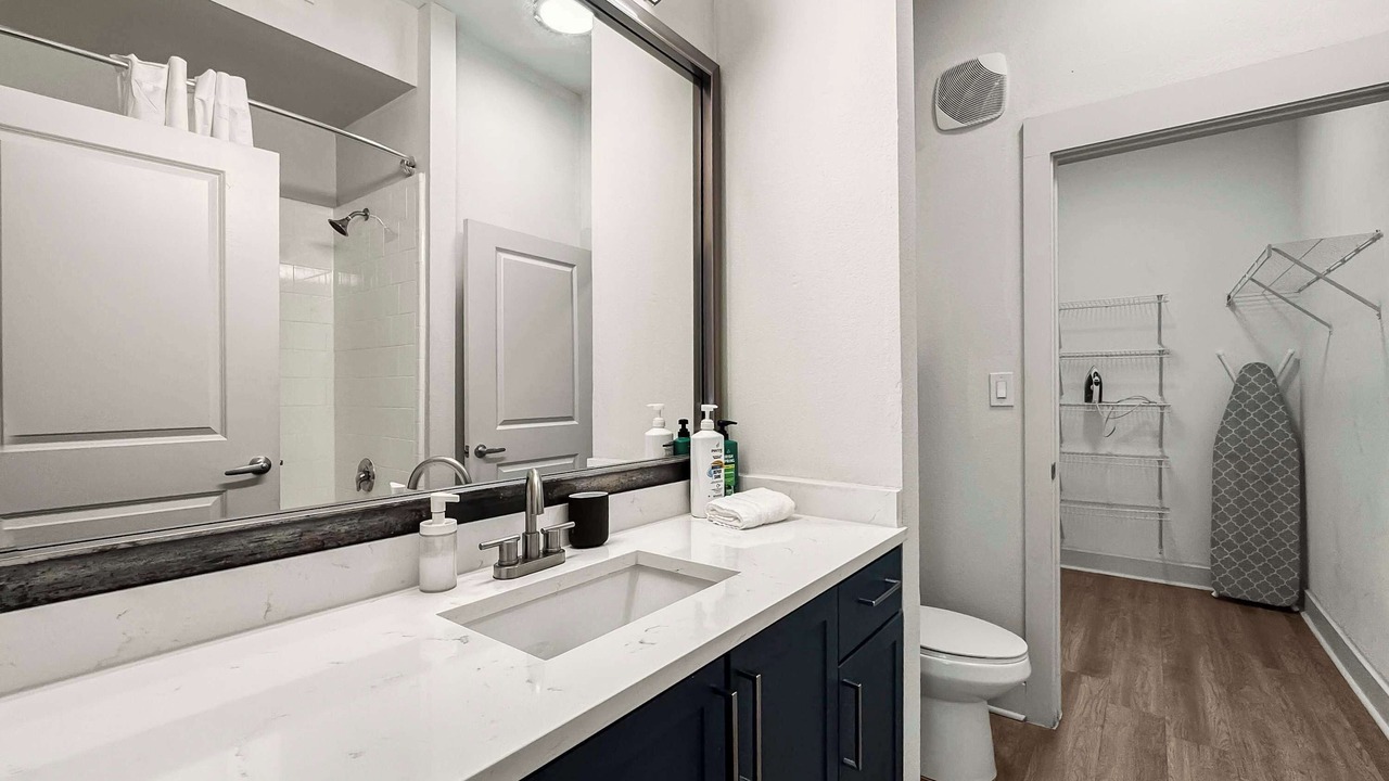 Photo of Bathroom in Deep Ellum