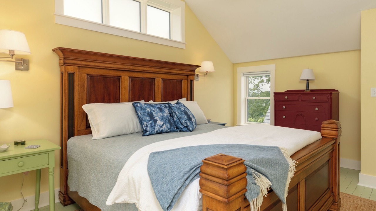 Photo of Bedroom in Valois