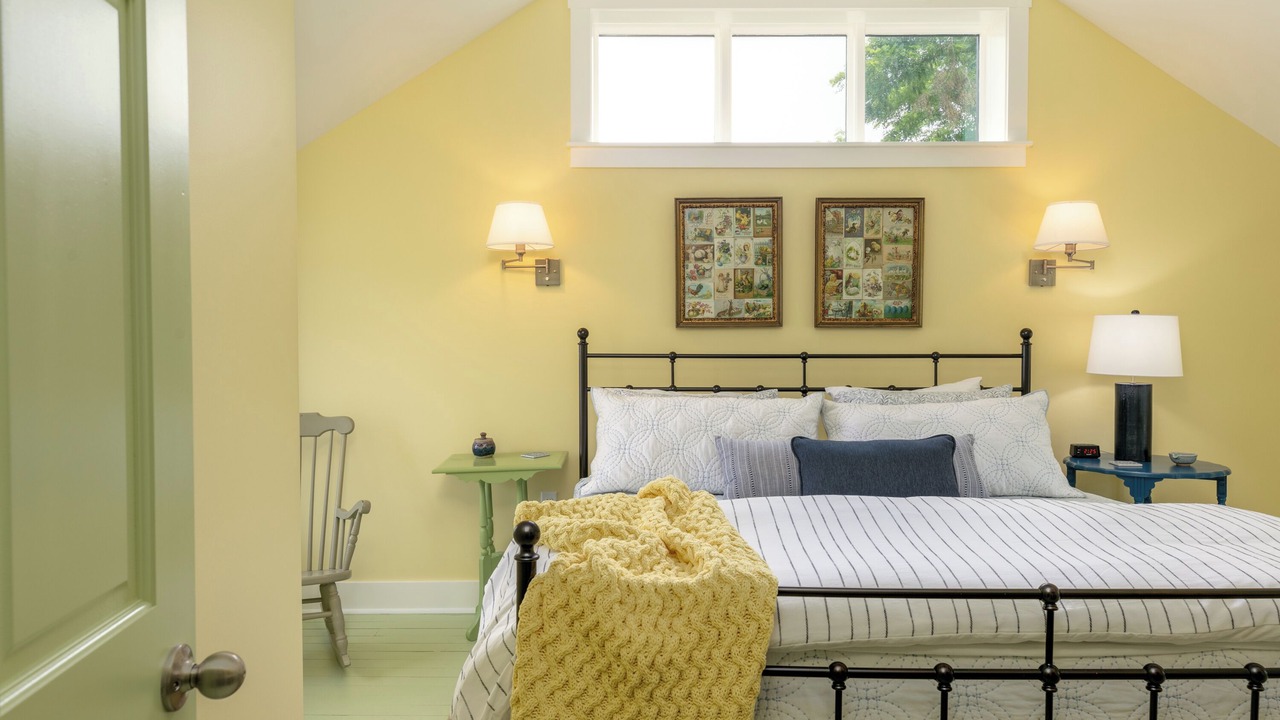 Photo of Bedroom in Valois