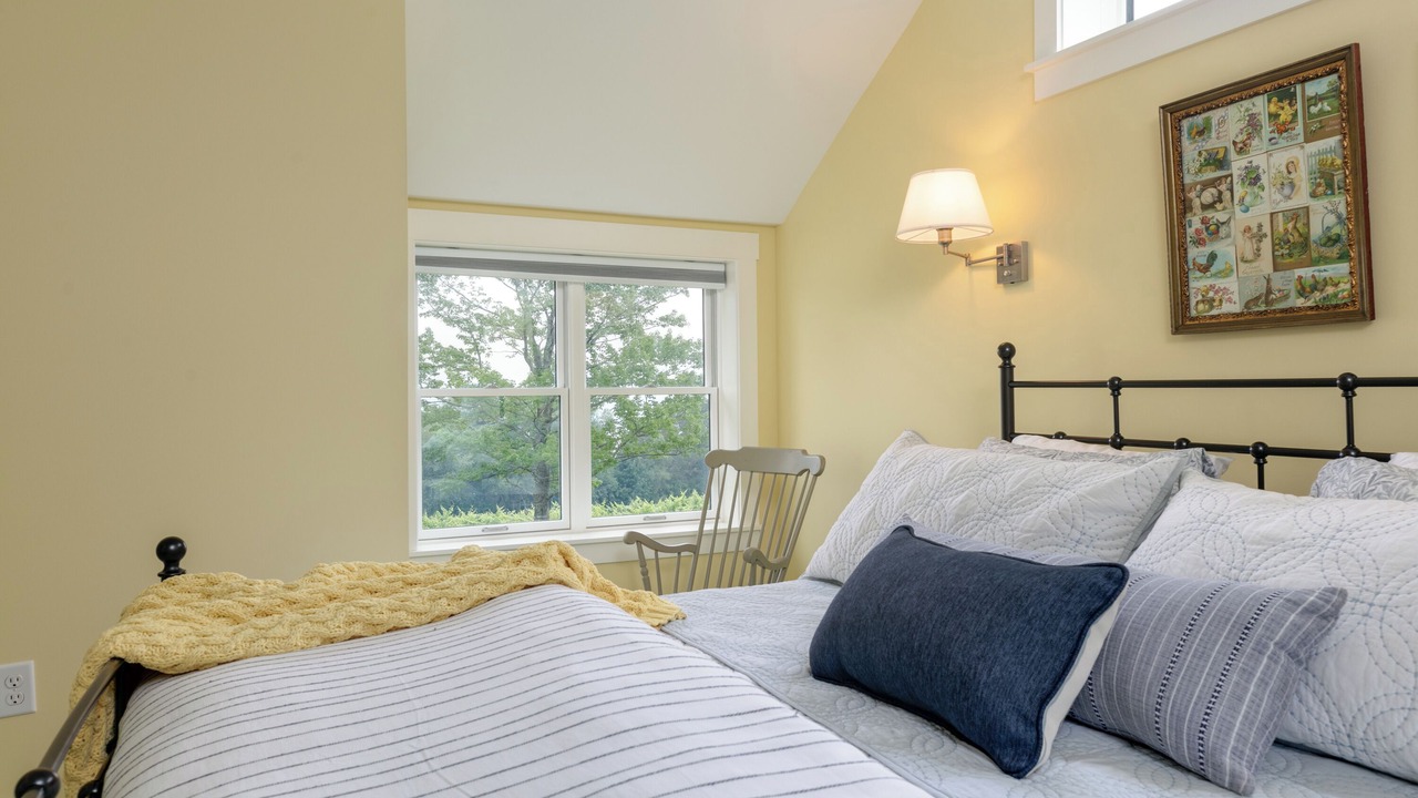 Photo of Bedroom in Valois