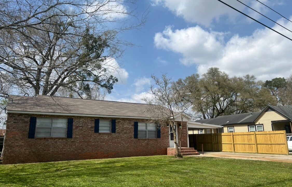 Photo of Outdoor in Point Clair