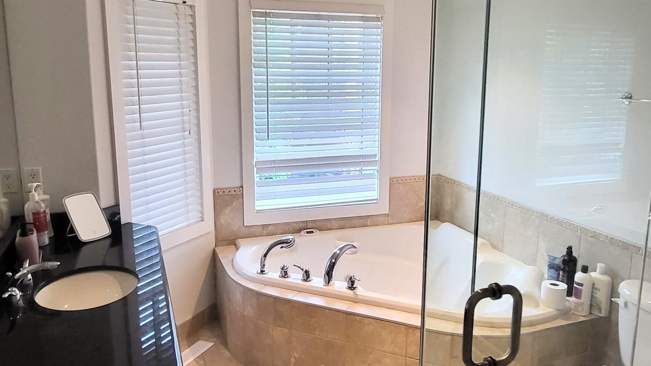 Photo of Bathroom in Parkhill-Stanley Park