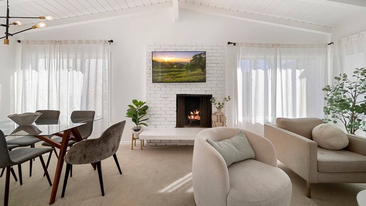 Photo of Livingroom in Sand Section