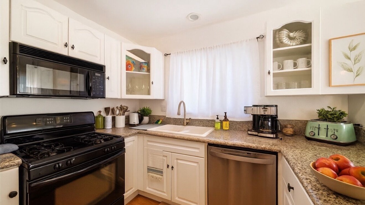 Photo of Kitchen in Sand Section