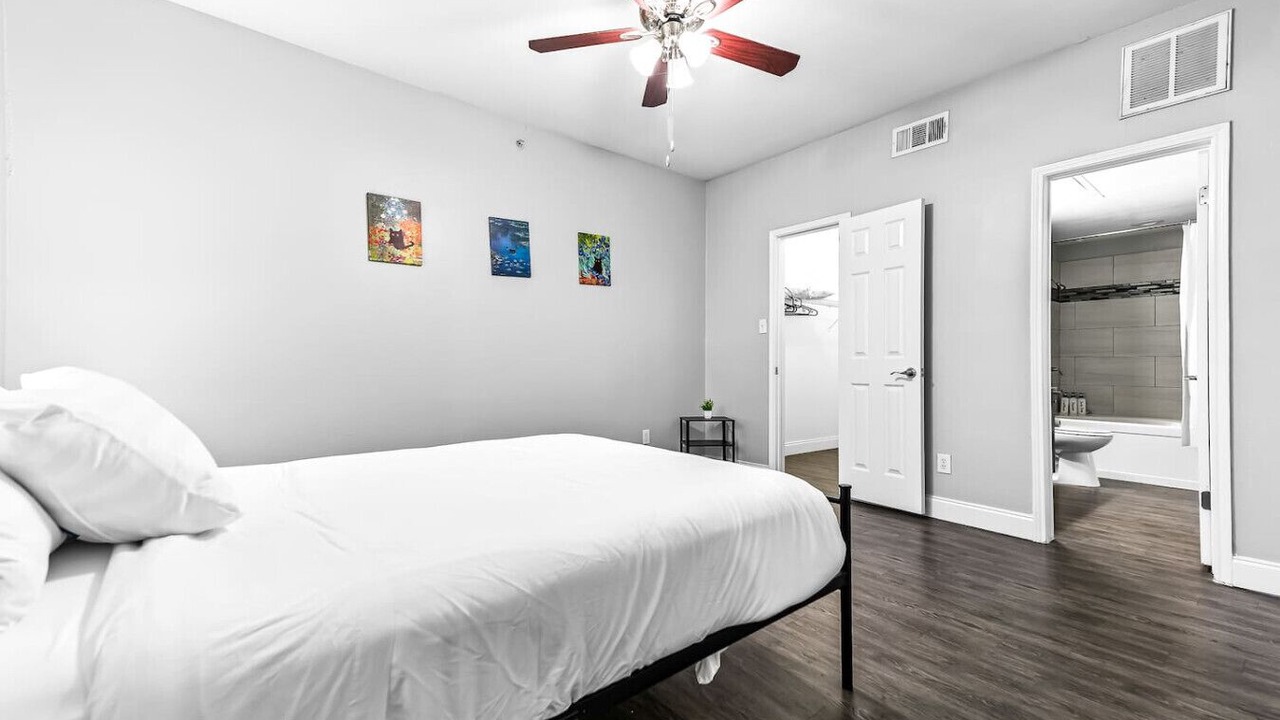 Photo of Bedroom in Fossil Creek