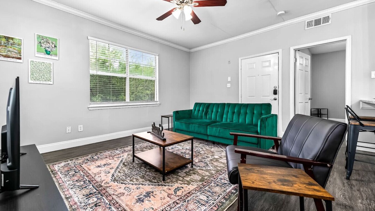 Photo of Livingroom in Fossil Creek