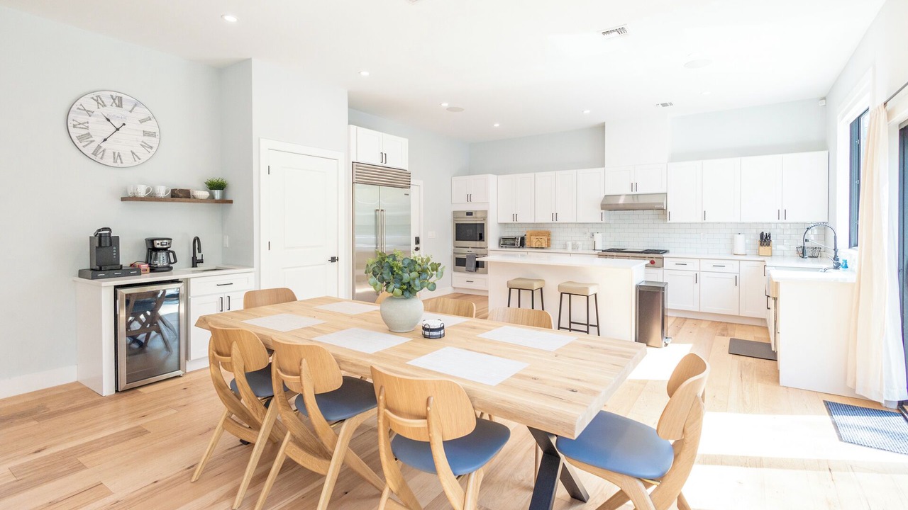 Photo of Others in Edison