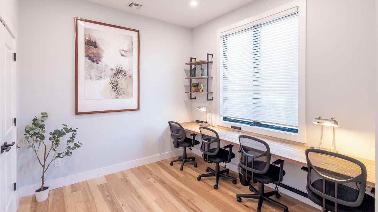 Photo of Others in Edison