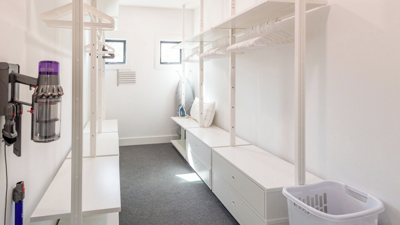 Photo of Others in Edison