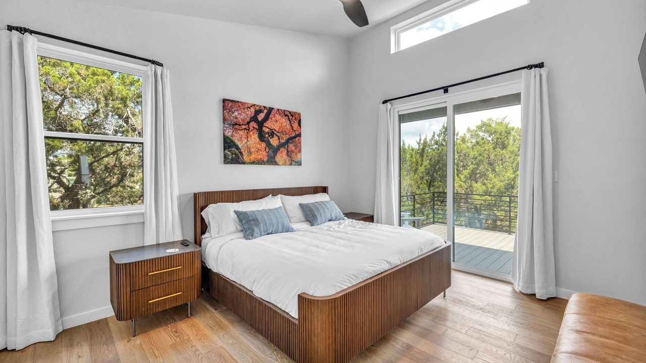 Photo of Bedroom in Point Venture