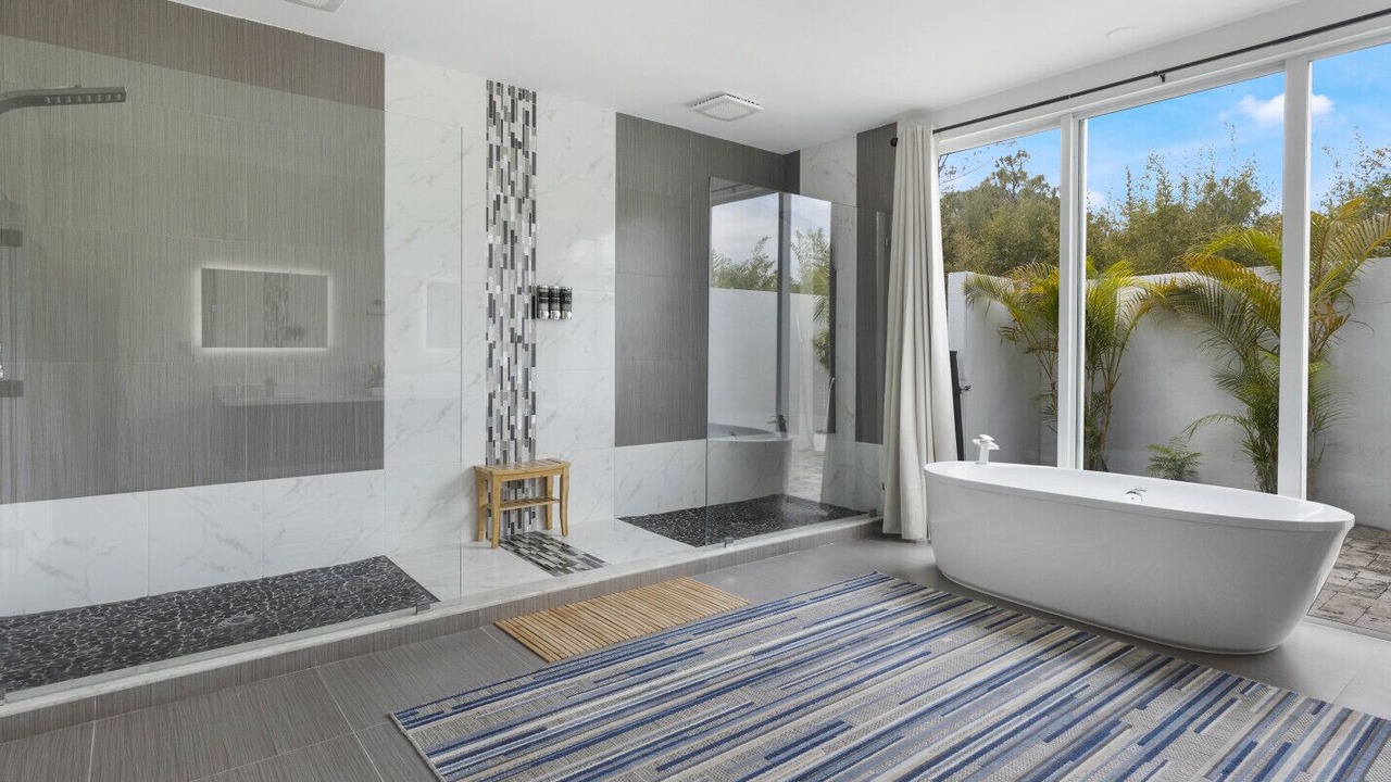 Photo of Bathroom in Hunt Club