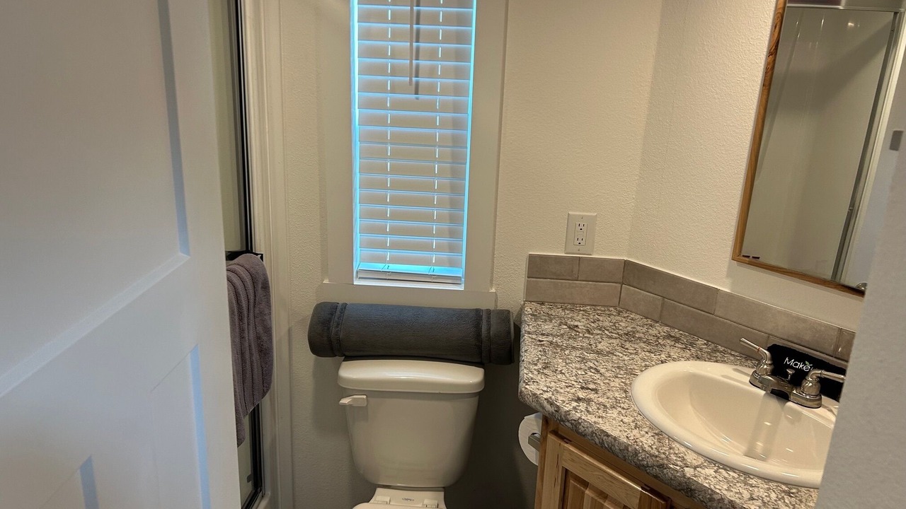 Photo of Bathroom in Honey Grove