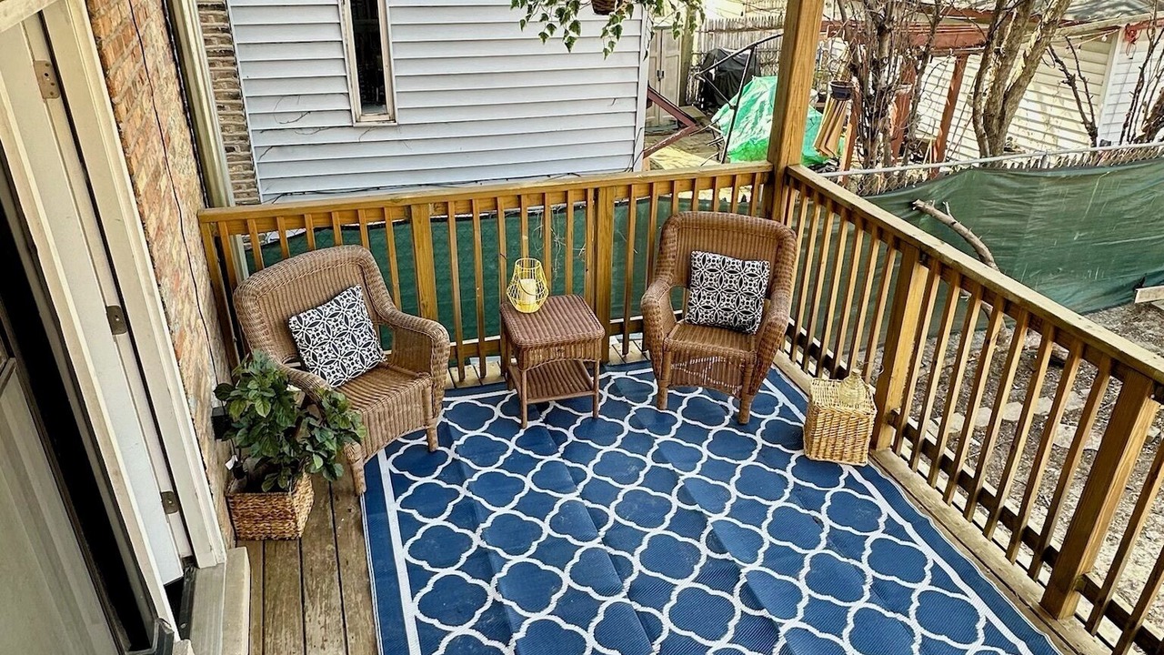 Photo of Patio Balcony in Albany Park