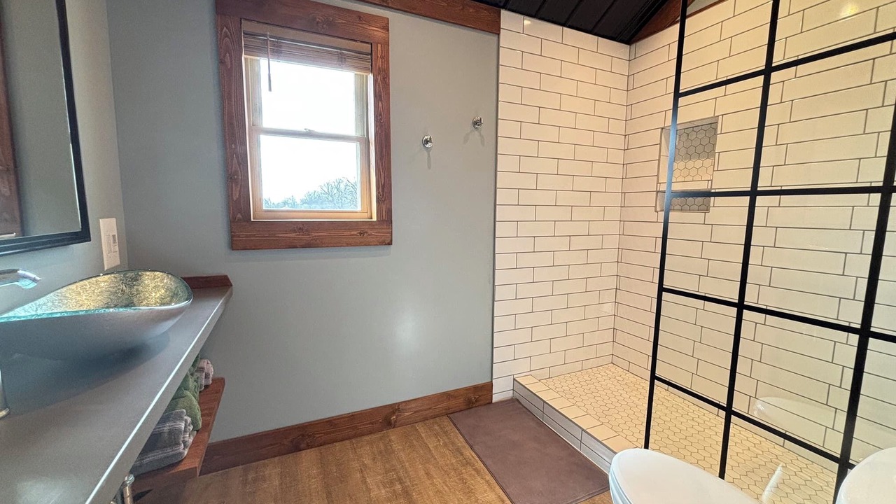 Photo of Bathroom in Shelbyville