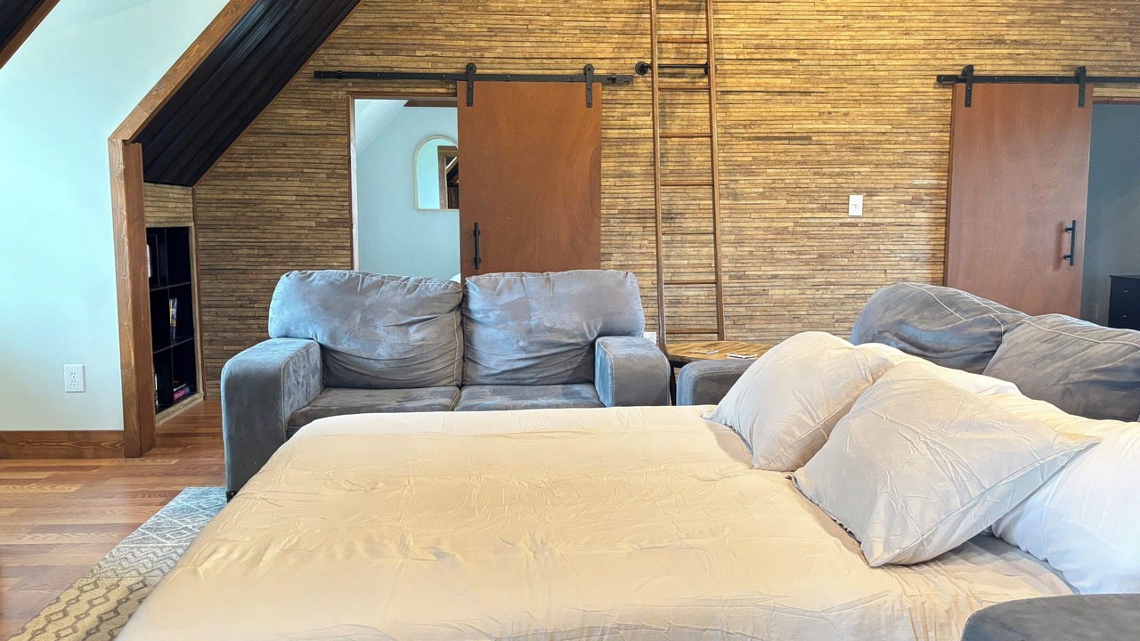 Photo of Others in Shelbyville