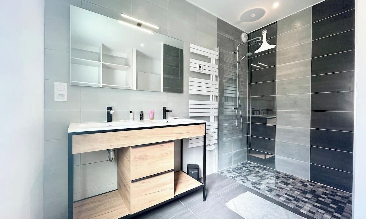 Photo of Bathroom in Larmor-Baden