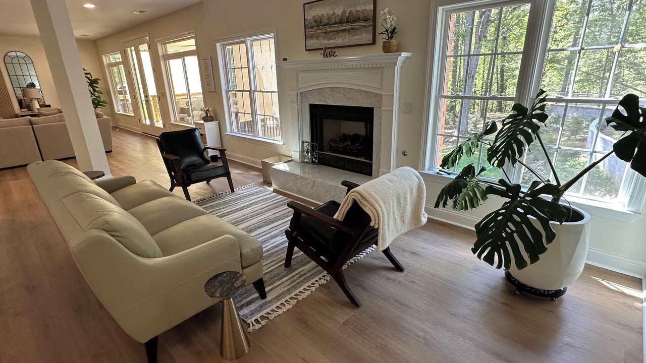 Photo of Livingroom in Buford
