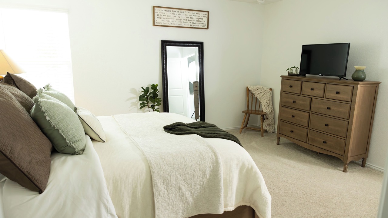 Photo of Bedroom in Wise County