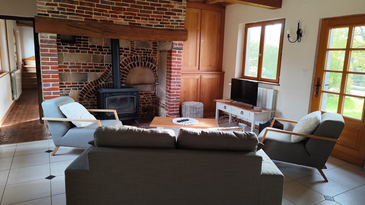 Photo of Livingroom in Mesnieres-en-Bray