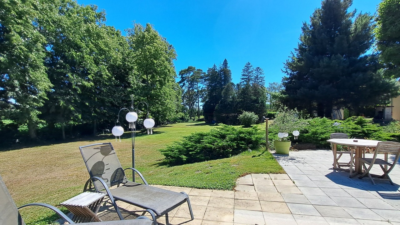 Photo of Outdoor in Chanoz-Chatenay