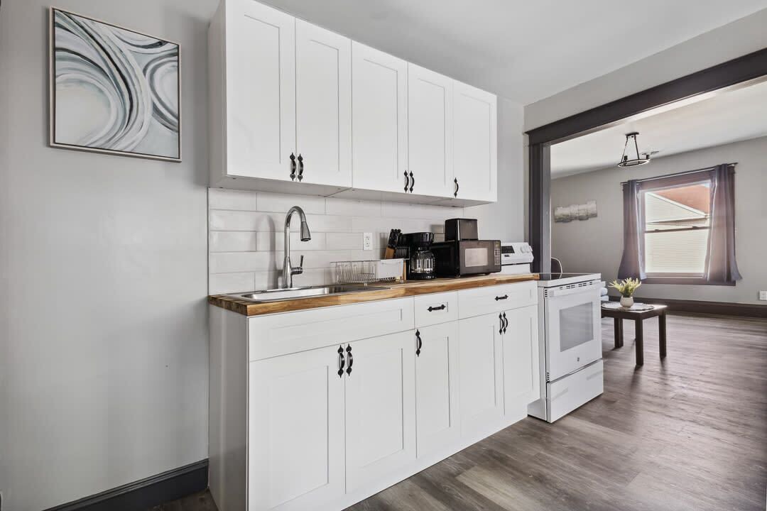 Photo of Kitchen in Downtown Niagara Falls