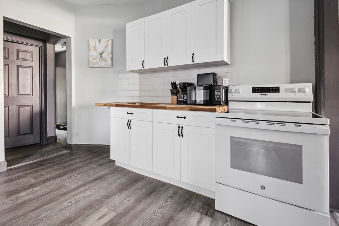 Photo of Kitchen in Downtown Niagara Falls