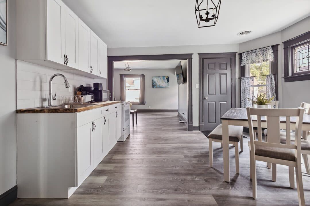 Photo of Kitchen in Downtown Niagara Falls