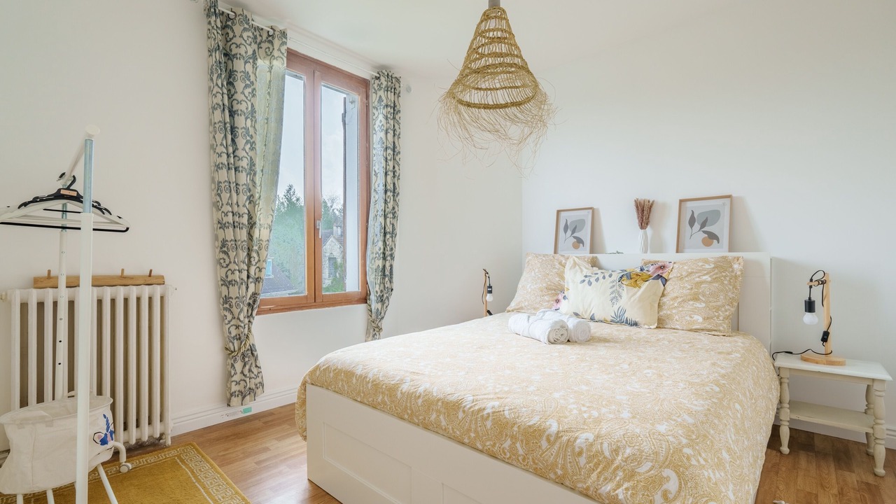 Photo of Bedroom in Migennes