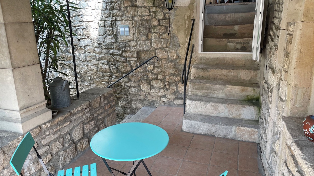 Photo of Patio Balcony in Issirac