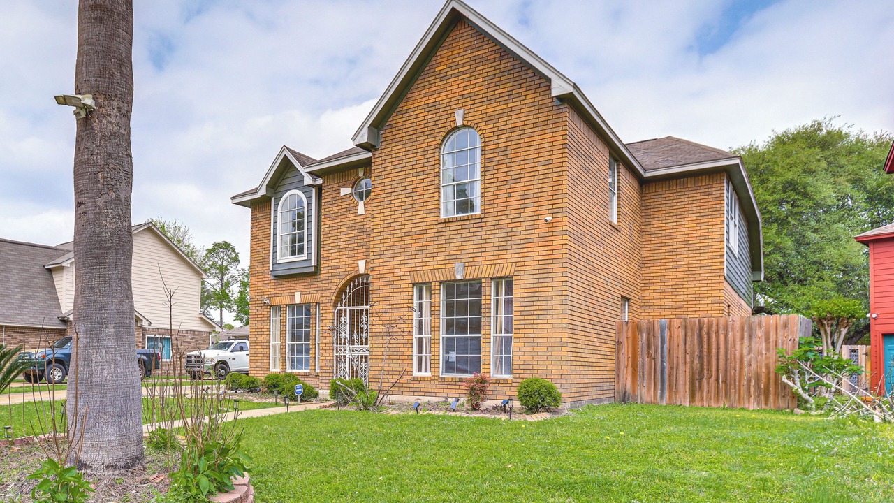 Photo of Outdoor in Clodine