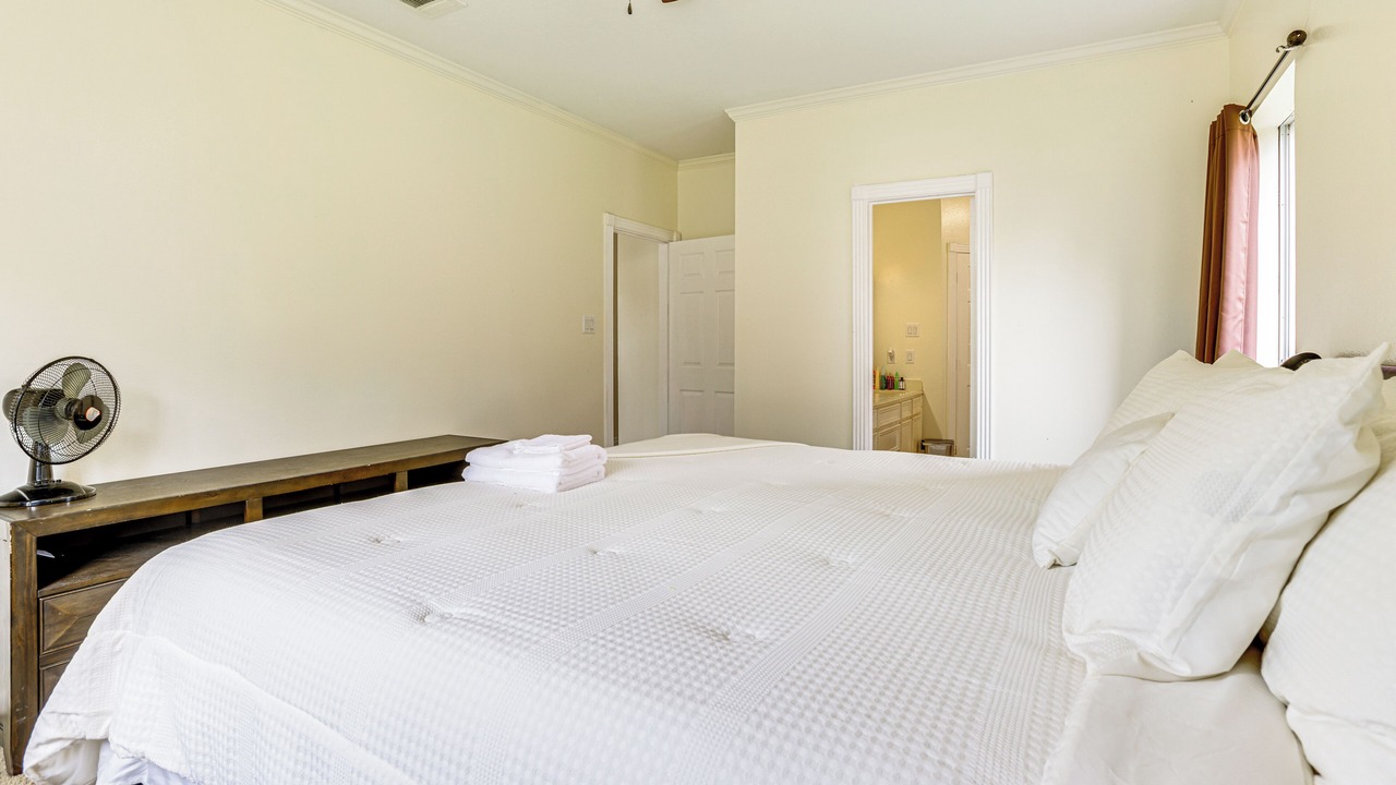 Photo of Bedroom in Clodine