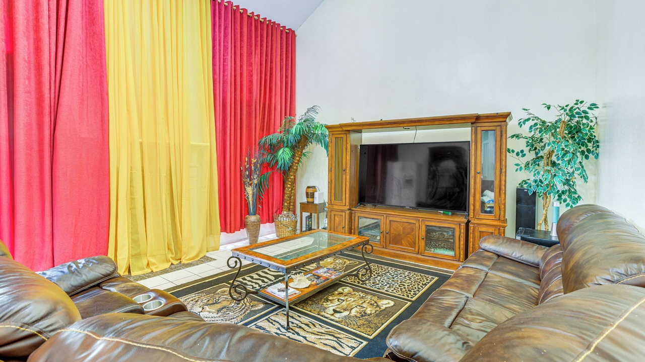 Photo of Bedroom in Clodine