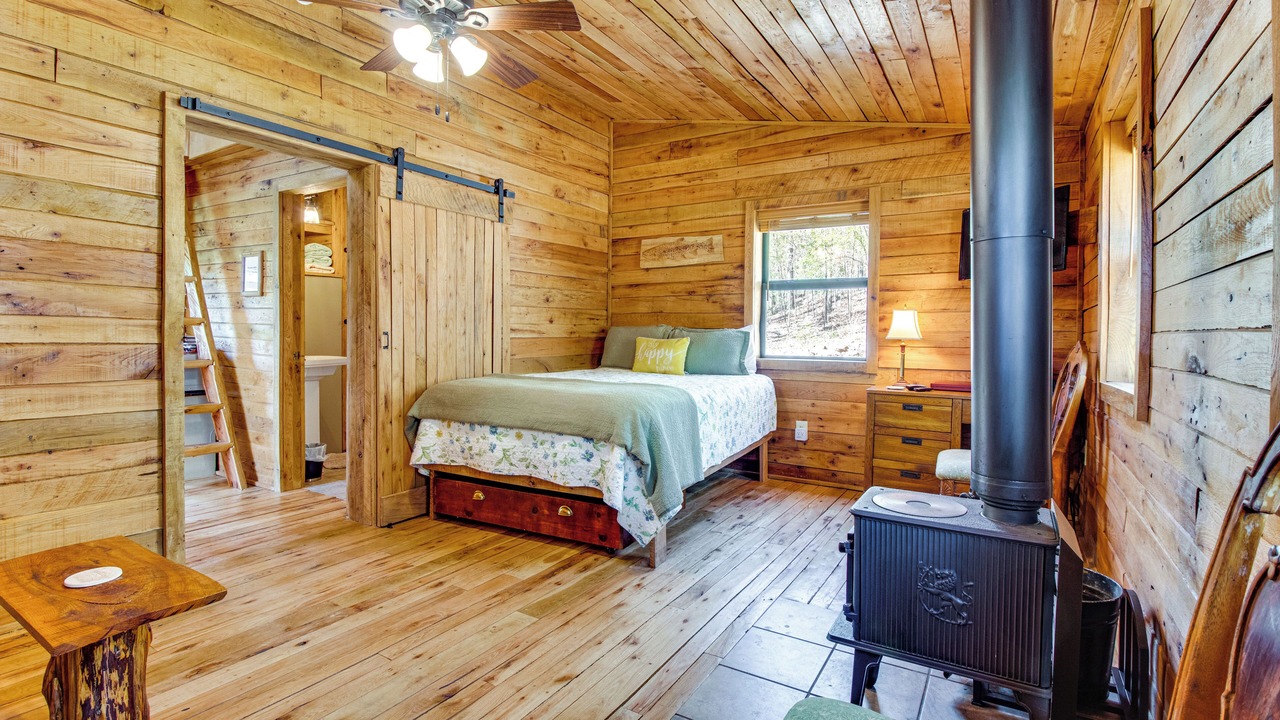 Photo of Bedroom in Cotter