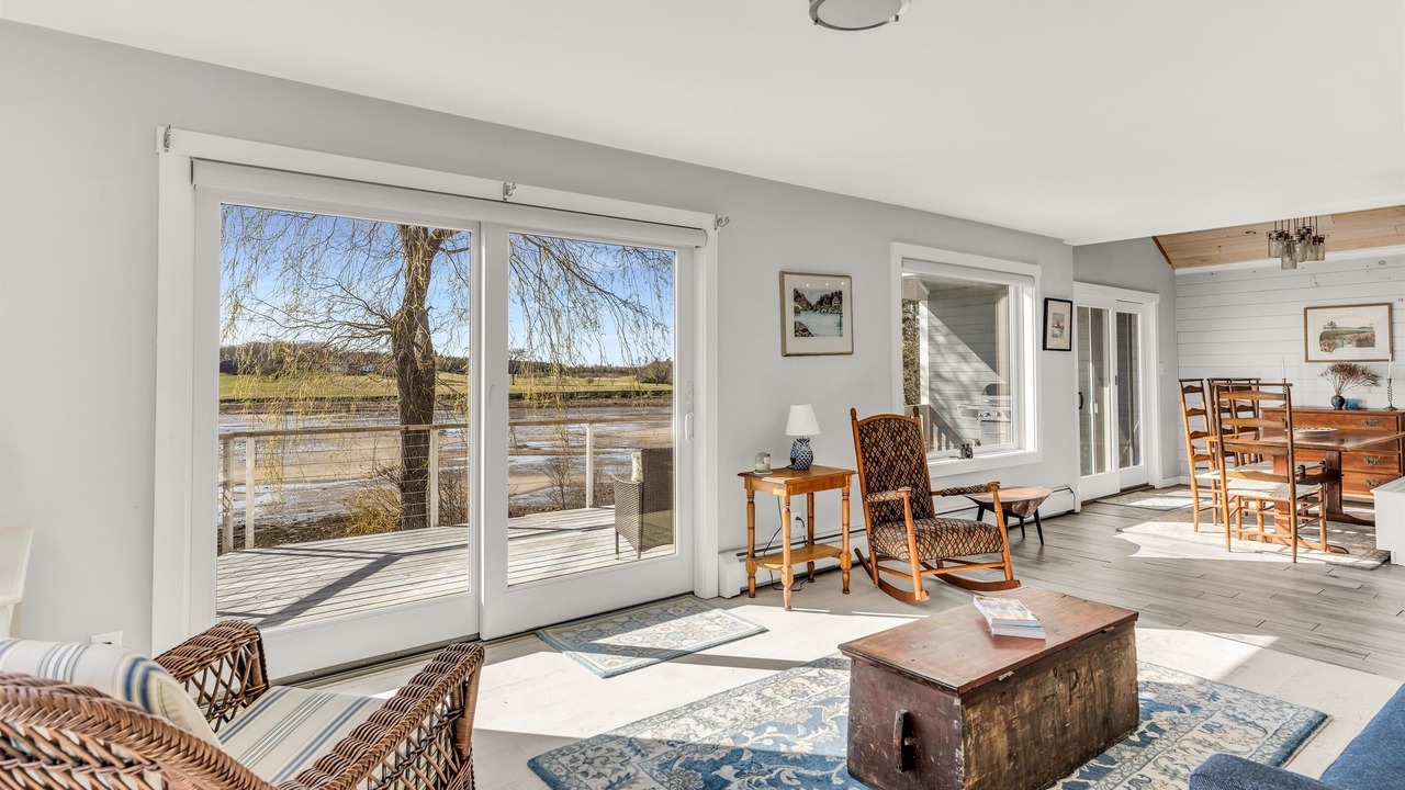 Photo of Livingroom in Castine