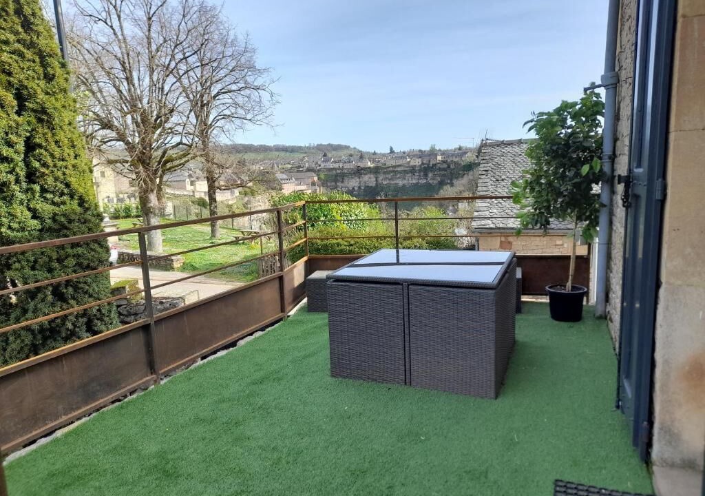 Photo of Patio Balcony in Bozouls