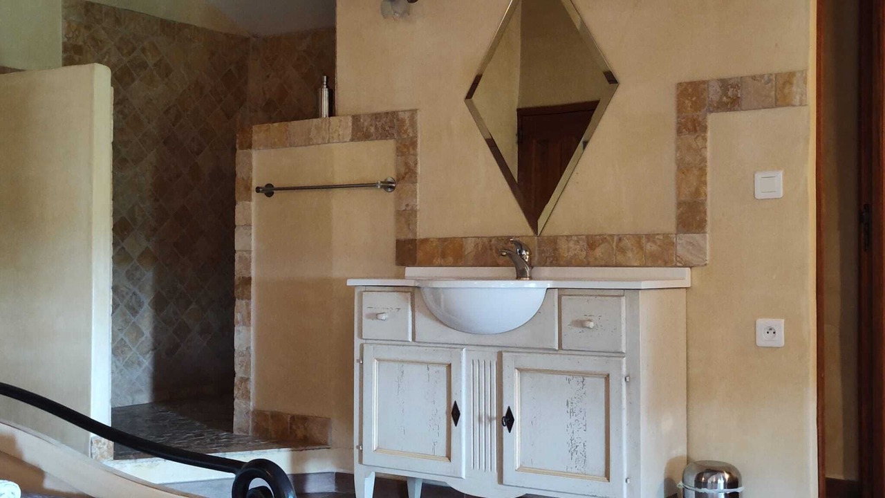 Photo of Bathroom in Visan