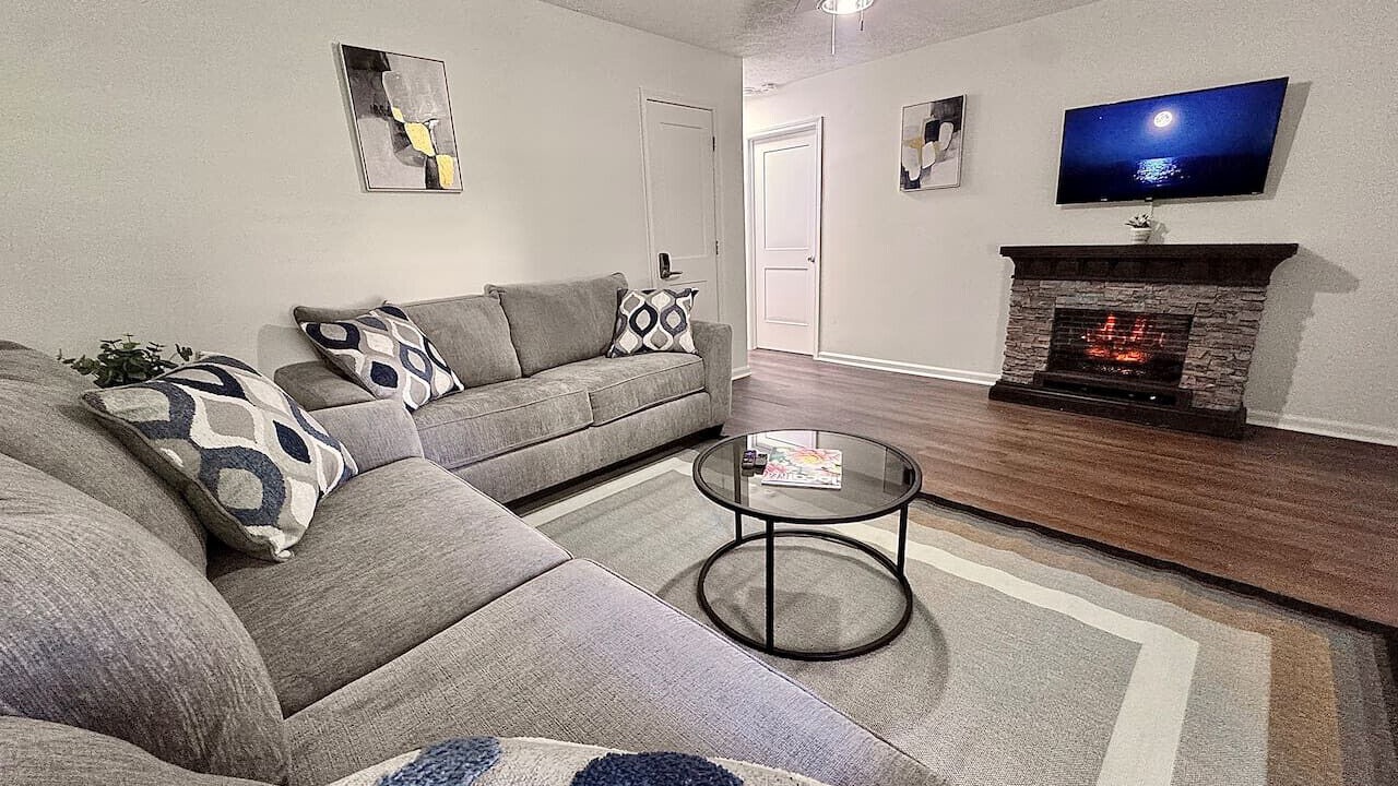 Photo of Livingroom in Pooler