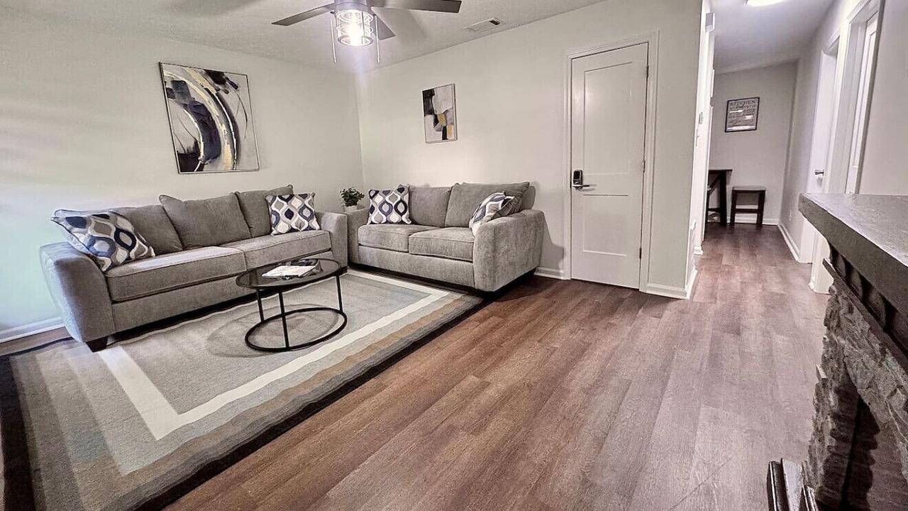 Photo of Livingroom in Pooler