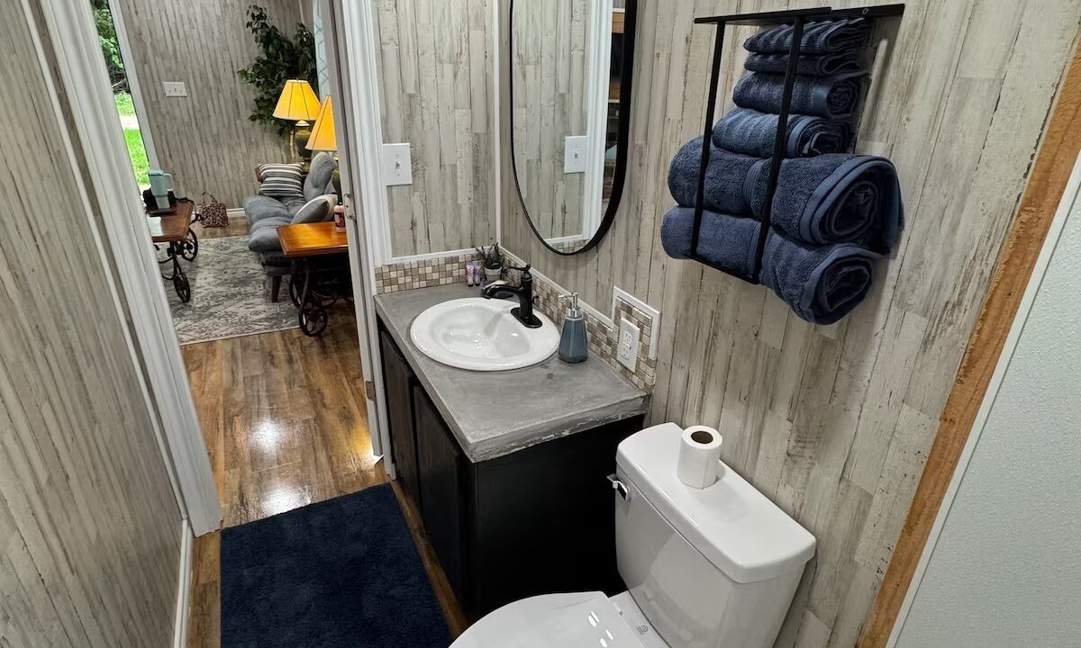 Photo of Bathroom in Anderson County