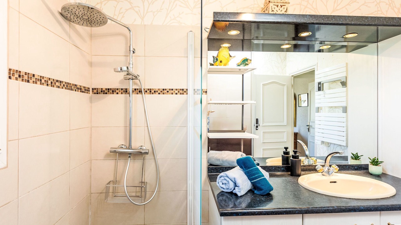 Photo of Bathroom in Saint-Pere