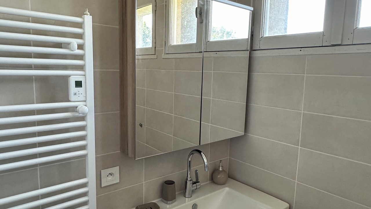 Photo of Bathroom in Ferrieres