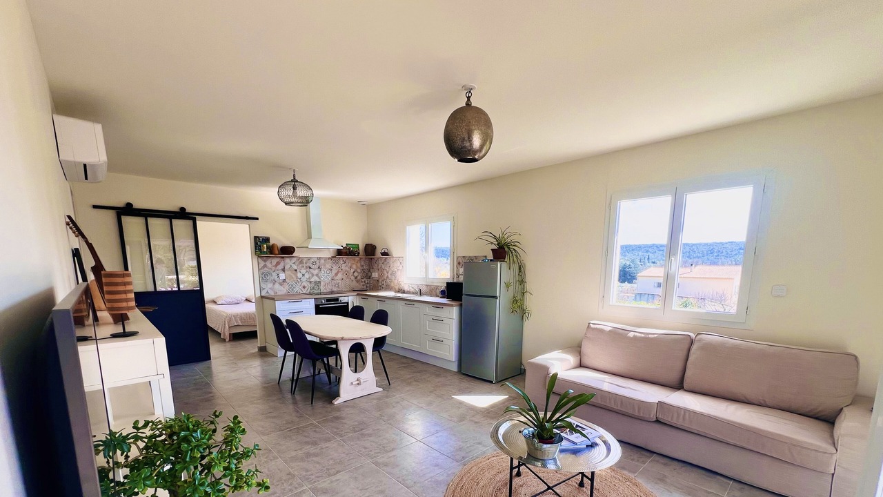 Photo of Livingroom in Belvezet