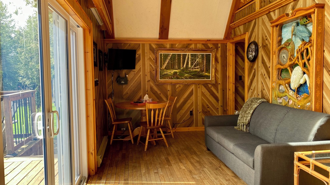 Photo of Livingroom in Sheguiandah