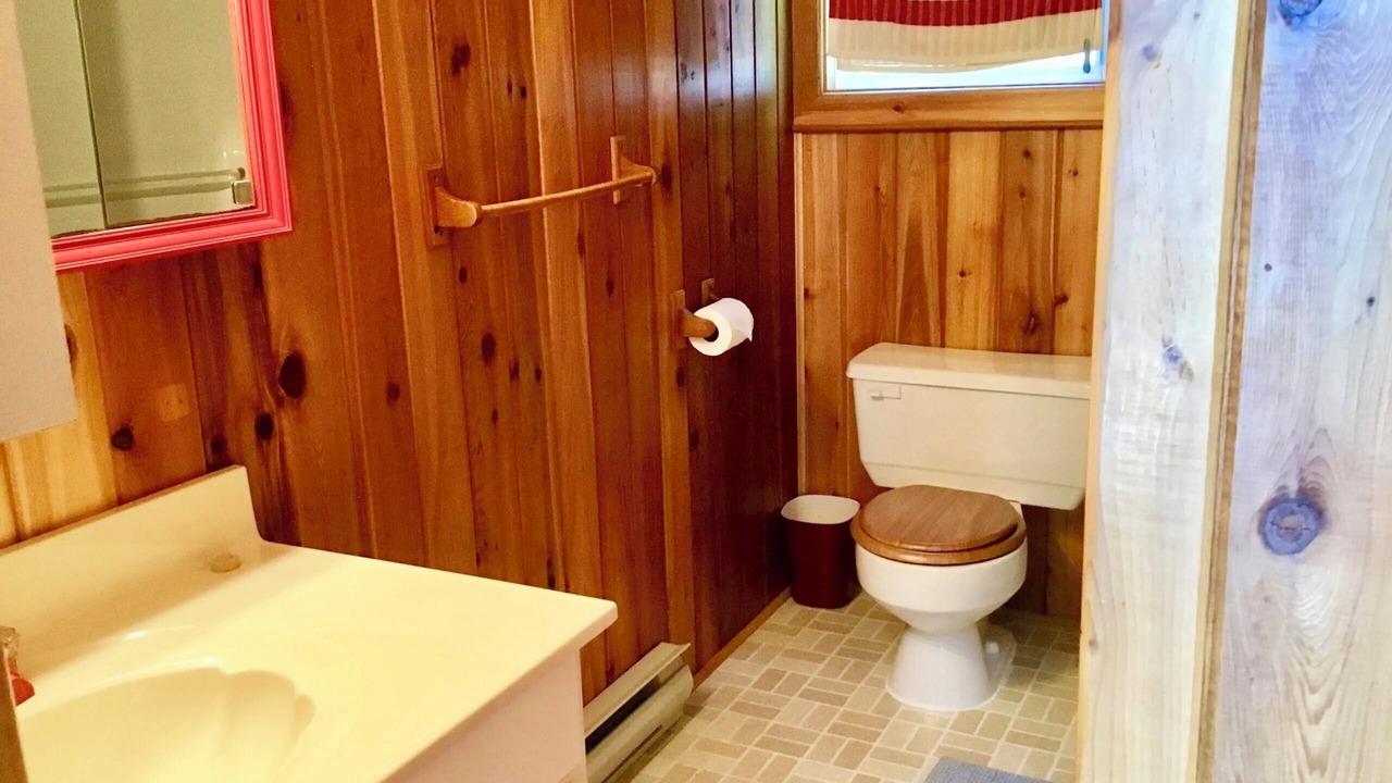 Photo of Bathroom in Sheguiandah
