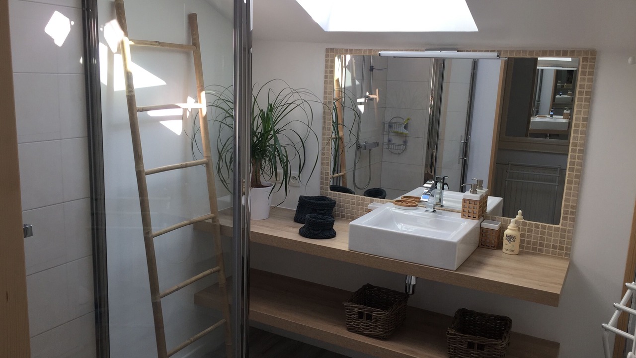 Photo of Bathroom in Chauvigny