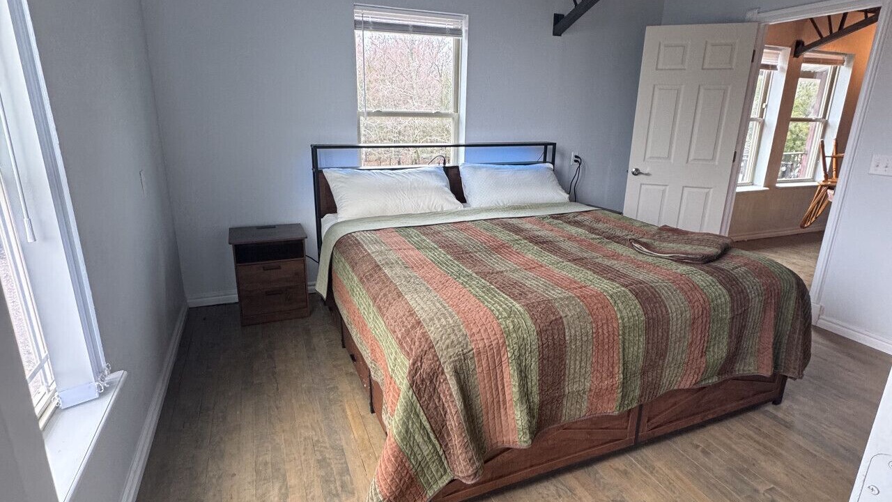 Photo of Bedroom in Cookson