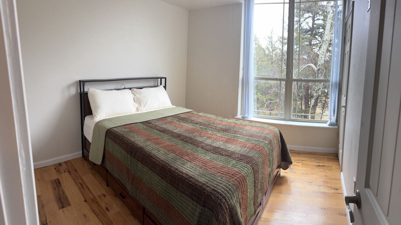 Photo of Bedroom in Cookson